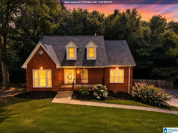 7838 Laura St, Leeds, AL 35094