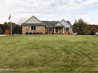 2614 Collendale, Commerce Township, MI 48382