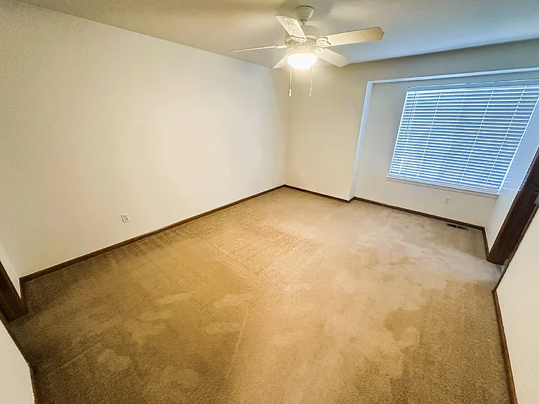 10542 Holyoke Dr — Photo 12