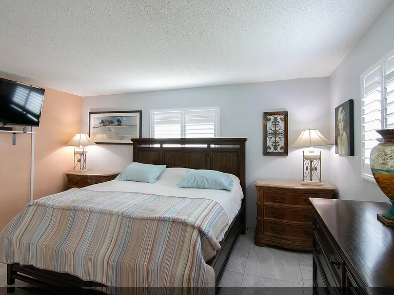2812 Garden Dr S #101 — Photo 9