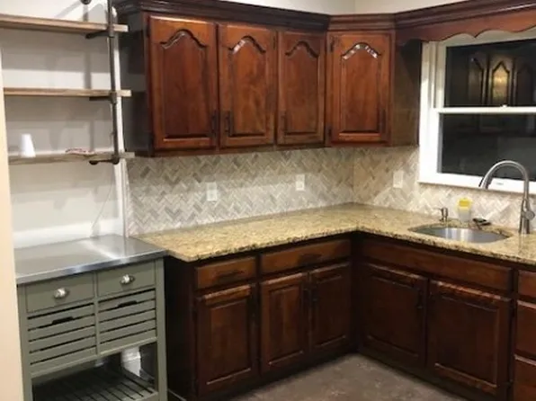 815 Jersey Ave, Elizabeth City, NJ 07202