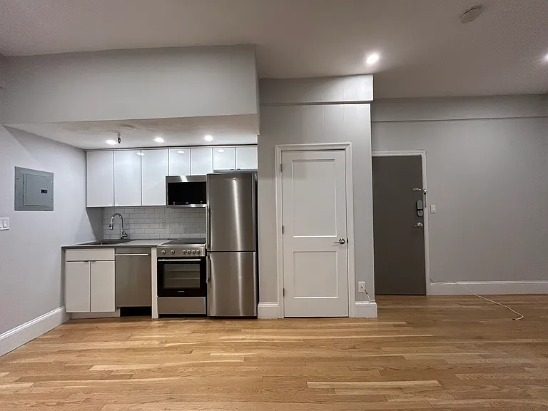 829 Boylston St #101 — Photo 5
