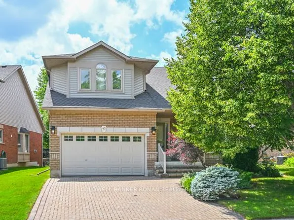 43 Briar Gate Way #30, New Tecumseth, ON L9R 2A8