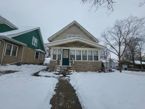 1002 5th St E, Saint Paul, MN 55106