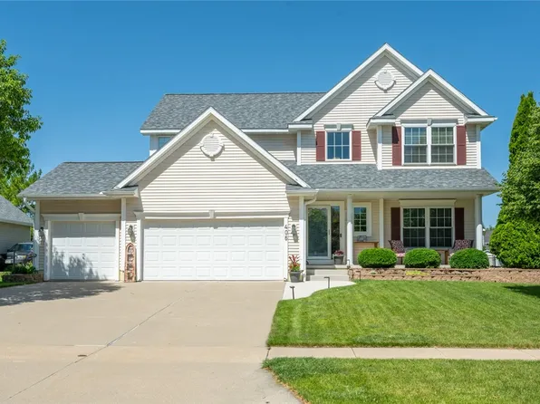 406 SW Hickory Cir, Grimes, IA 50111