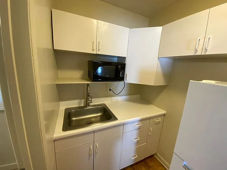 478 Landfair Ave — Photo 15