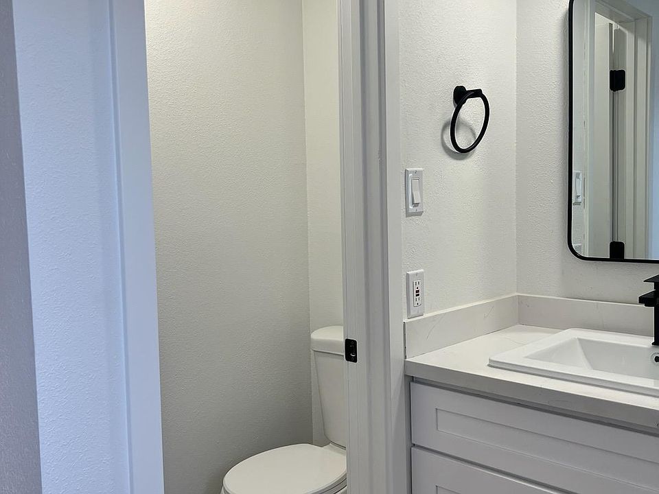 865 la Campana Flora Apts 11926 Bellflower Blvd Downey CA Zillow