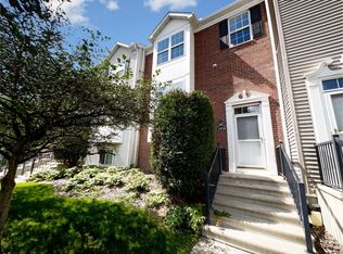 1414 Savanna Dr, Shakopee, MN 55379