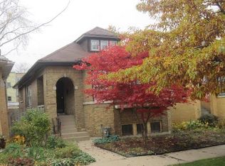 6220 N Rockwell St, Chicago, IL 60659