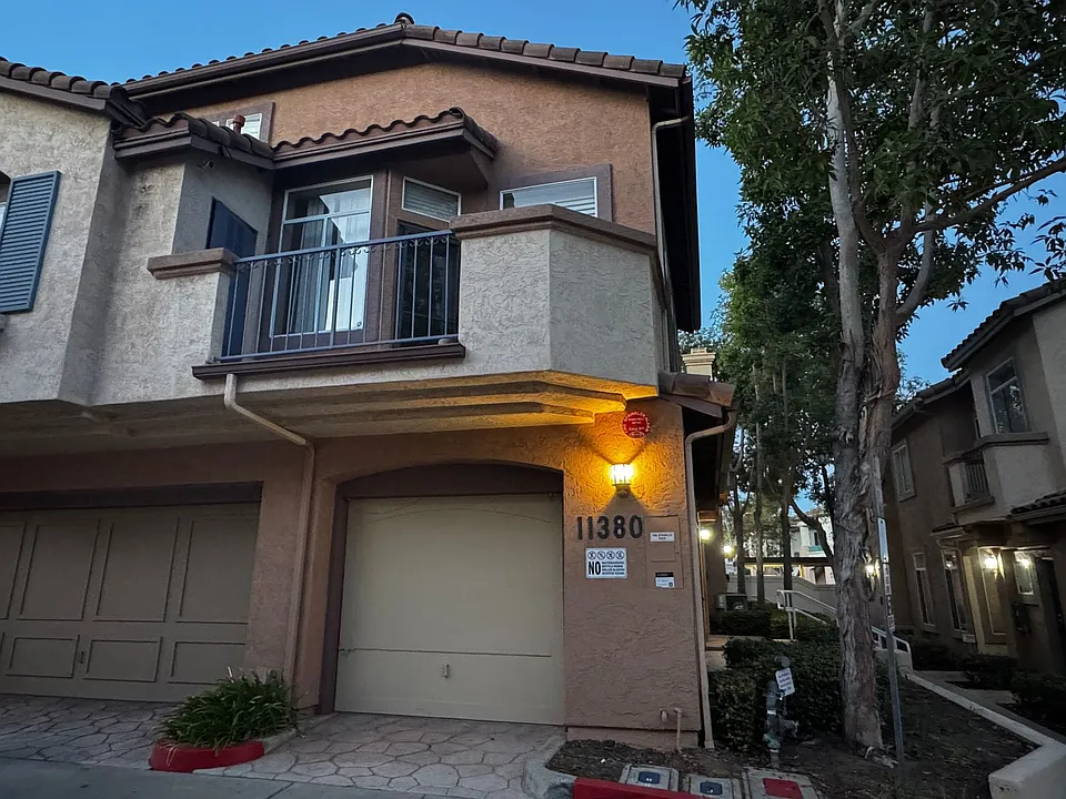 11380 Via Rancho San Diego #J