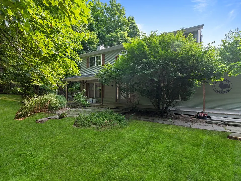 7 Van Keuren Ave