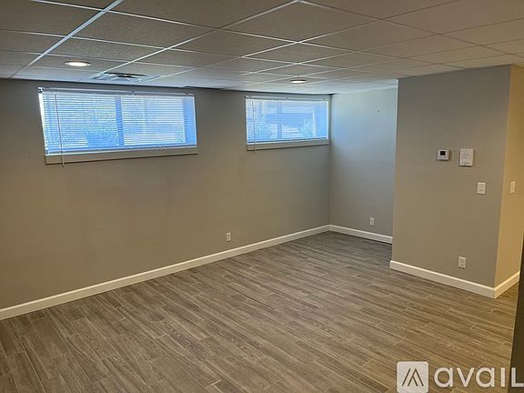 3rd image of 5843 Harrison Ave #3