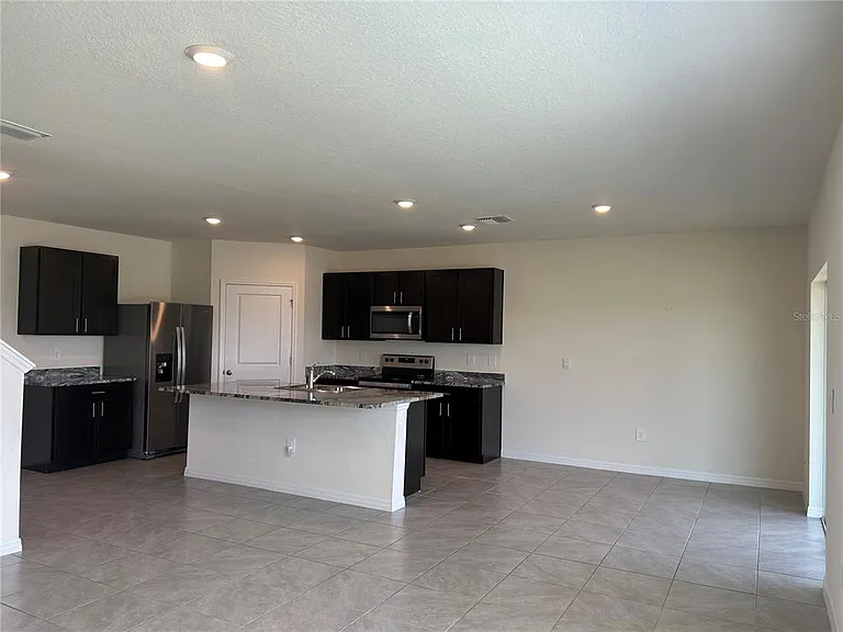 17218 Reserva Dr — Photo 13