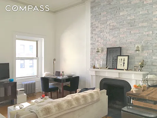 Rented by Compass | media 10