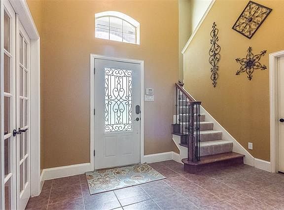 4th image of 3708 Landsdowne Dr
