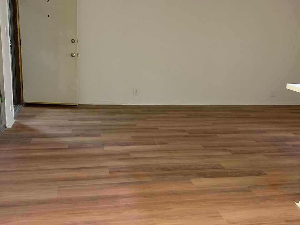 1st image of 7067 Hawthorn Ave APT 2