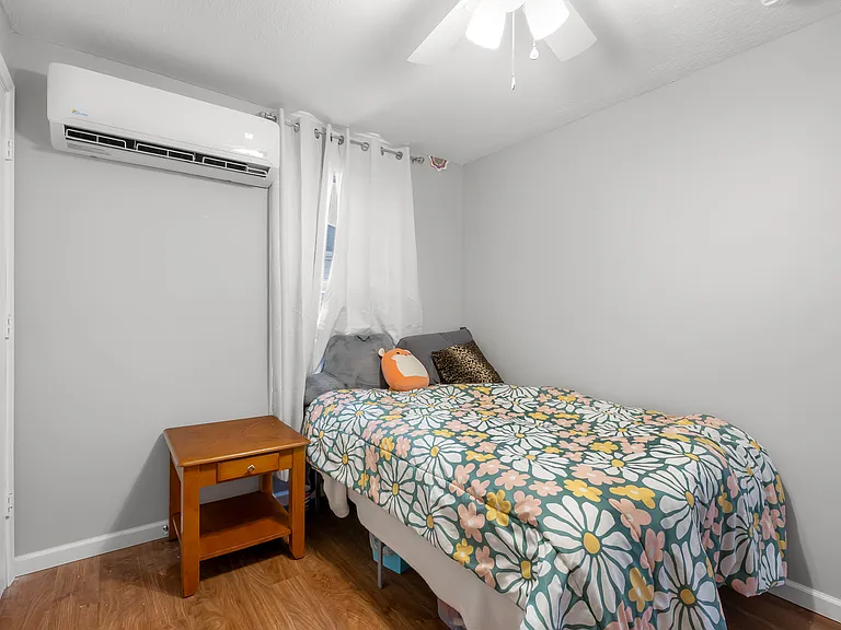 1920 Elm St #1 — Photo 7