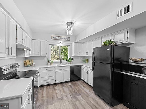 4th image of 2809 Eagle Rd #2809