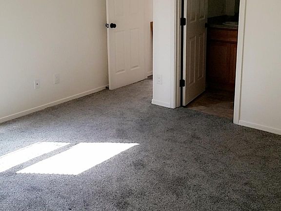 4th image of 152 Oban Ct