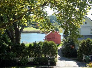 204 Harbor Rd, Southport, CT 06890