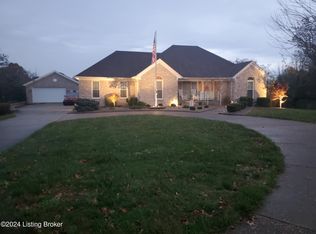 615 Colonel Cox Rd S, Coxs Creek, KY 40013