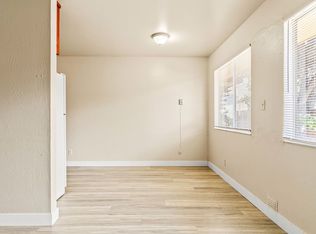 Oakland Oasis: Recently Renovated 1 Bed, 1 Bath with Garage & Utilities Included!, Oakland, CA 94605
