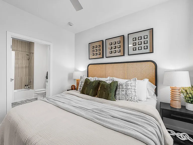 Alta Westinghouse Townhomes — Photo 21