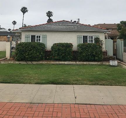 5th image of 831 Emerald St #831