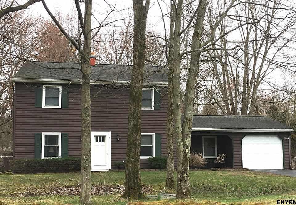 1st image of 5 Huntwood Dr