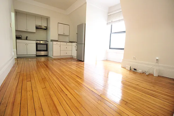 Rented by Luxor Homes & Investment Realty | media 3