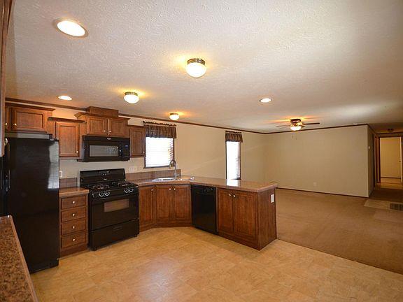 5th image of 112 Saint Ann St