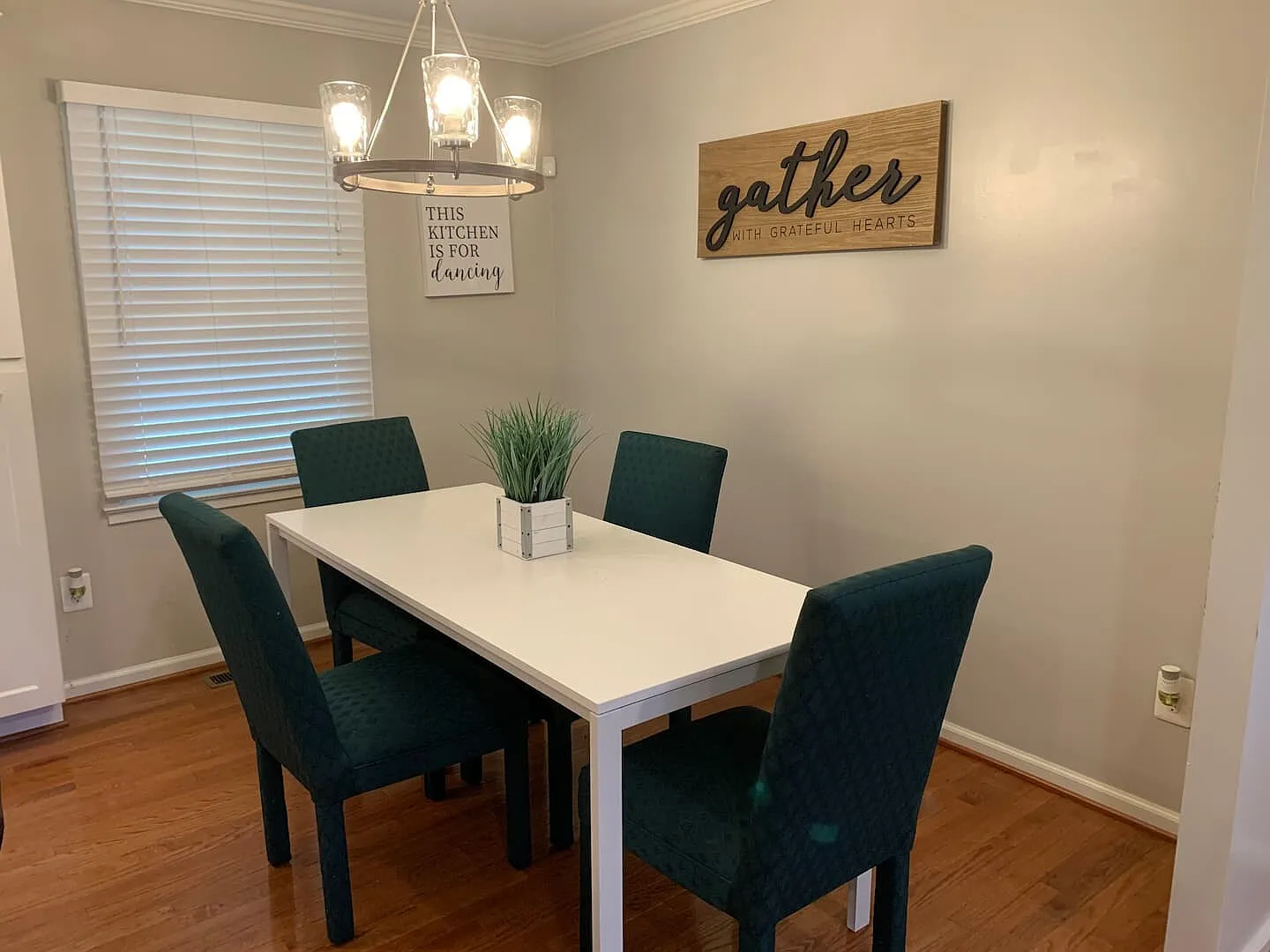 The Garden (Cozy, 4 bedroom, single family home) — Photo 2