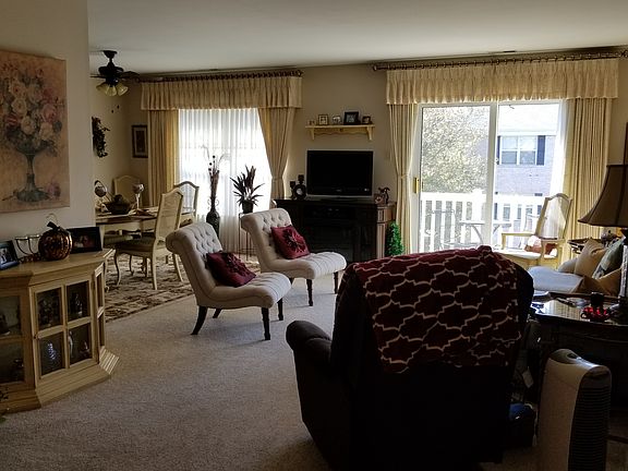 3rd image of 1122 Sunbolt Dr APT N