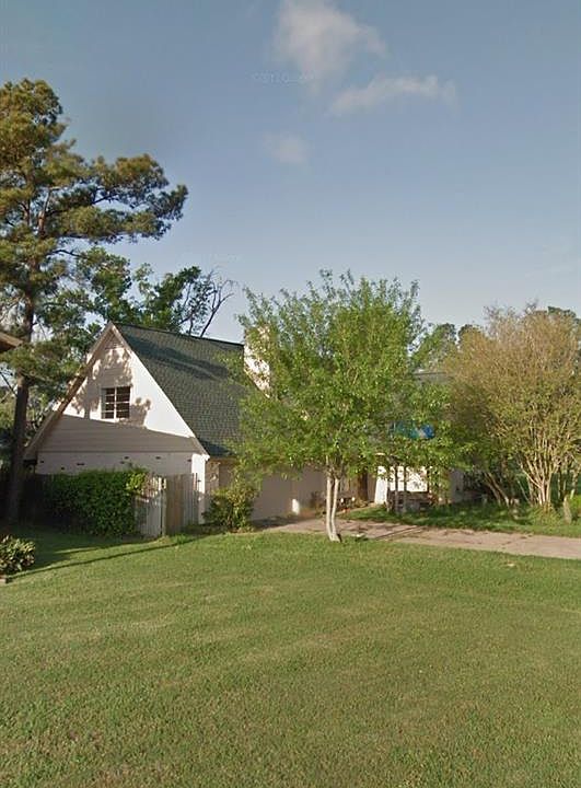 1st image of 227 Bay Colony Dr