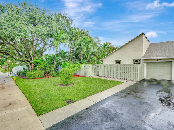 2717 SW 2nd Street, Delray Beach, FL 33445