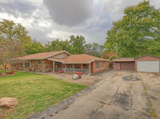 601 N High St, Bement, IL 61813