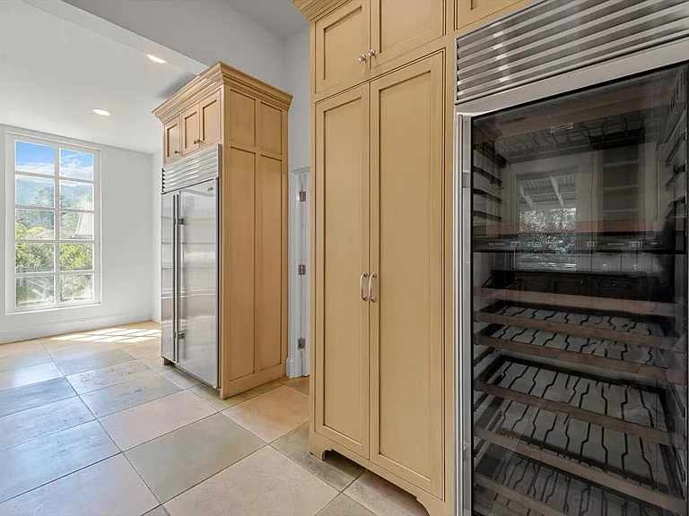 1533 Allyn Ave — Photo 7