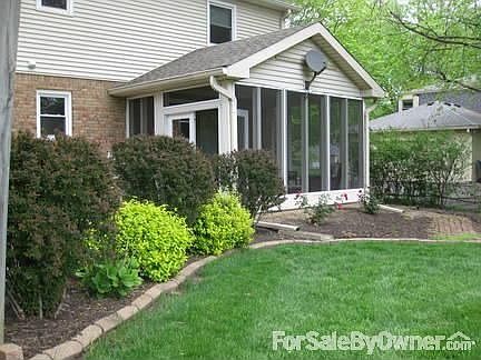 Screen porch/landscaping