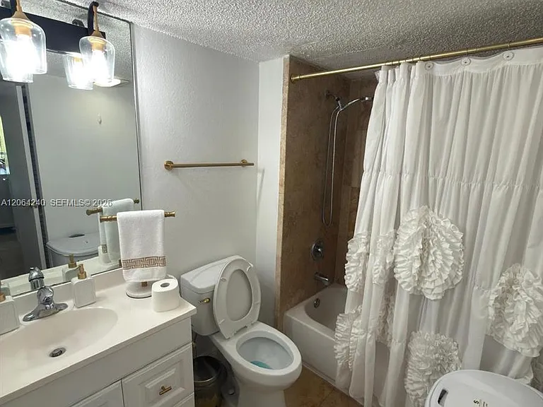 2160 SW 16th Ave #320 — Photo 13