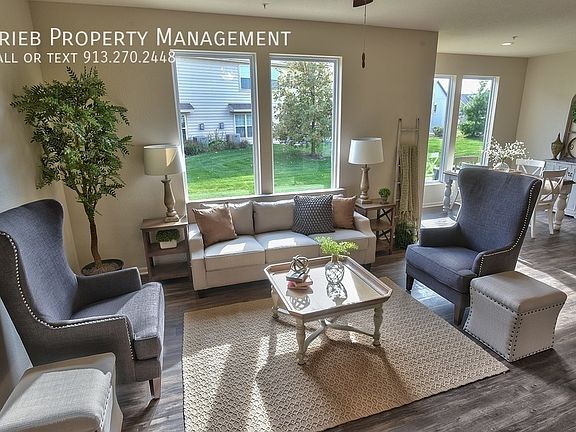2nd image of 8876 Inkster St #37