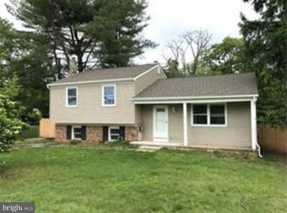 8 Jarvis Ct, Erial, NJ 08081