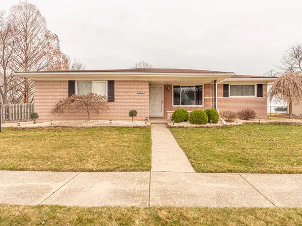 27417 Rose Ave, Brownstown, MI 48183