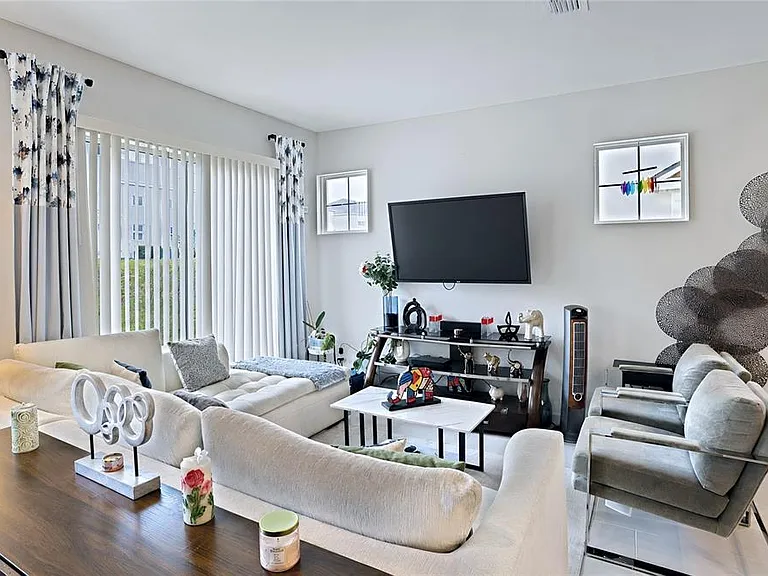 1120 Lakeshore Breeze Pl — Photo 15