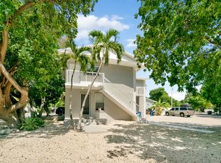 102 Harry Harris Dr, Tavernier, FL 33070