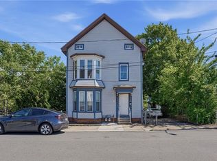 6 Bloomingdale Ave, Pawtucket, RI 02860