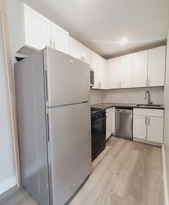1st image of 118 Wade St #1G