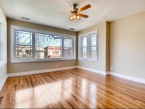 5th image of 5441 W Congress Pkwy