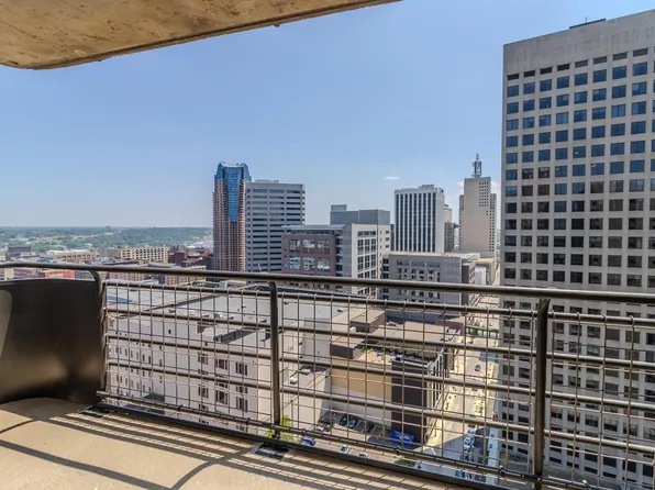 66 9th St Unit 2315, Saint Paul, MN 55101