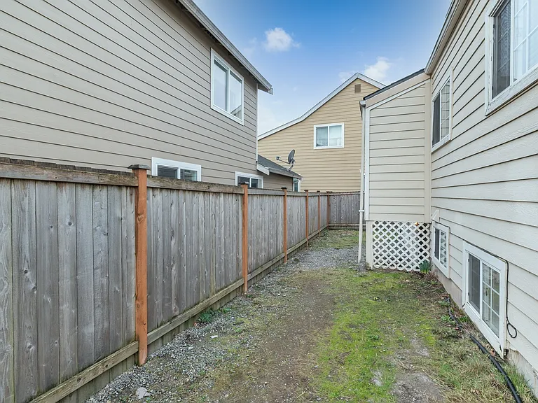 1003 SW 150th St #1 — Photo 10