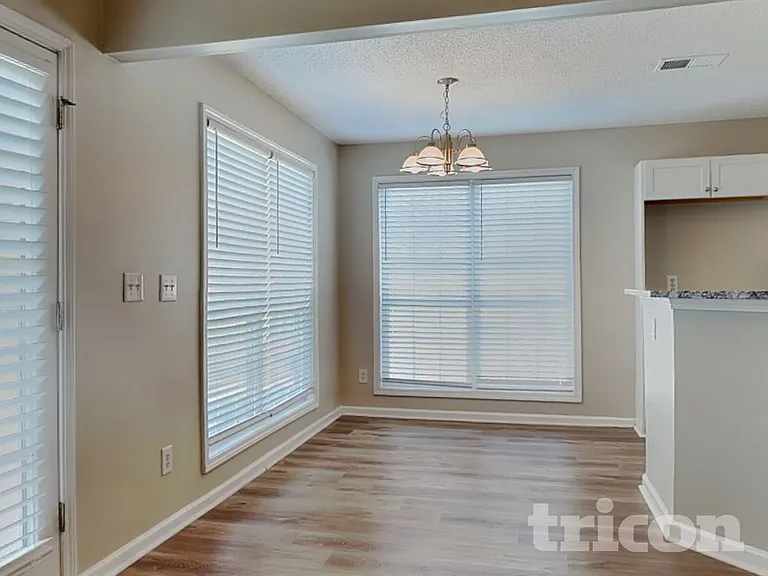 130 Kyle Way — Photo 8